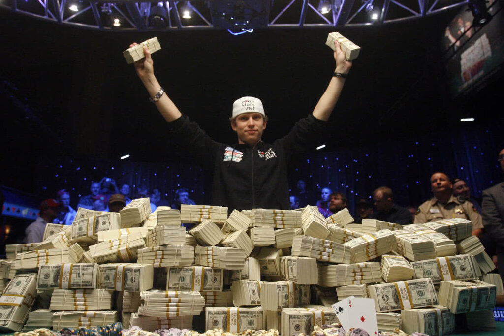 5th place - Peter Eastgate (Denmark) in the WSOP Main Event 2008 with a prize of $ 9,152,416