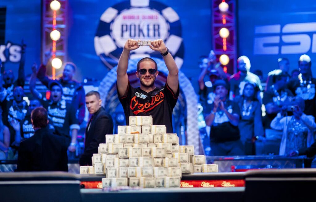 Pokerde büyük kazançlar – 9. sıra – 2012 WSOP kazananı Greg Merson (ABD) $ 8,531,853 ile